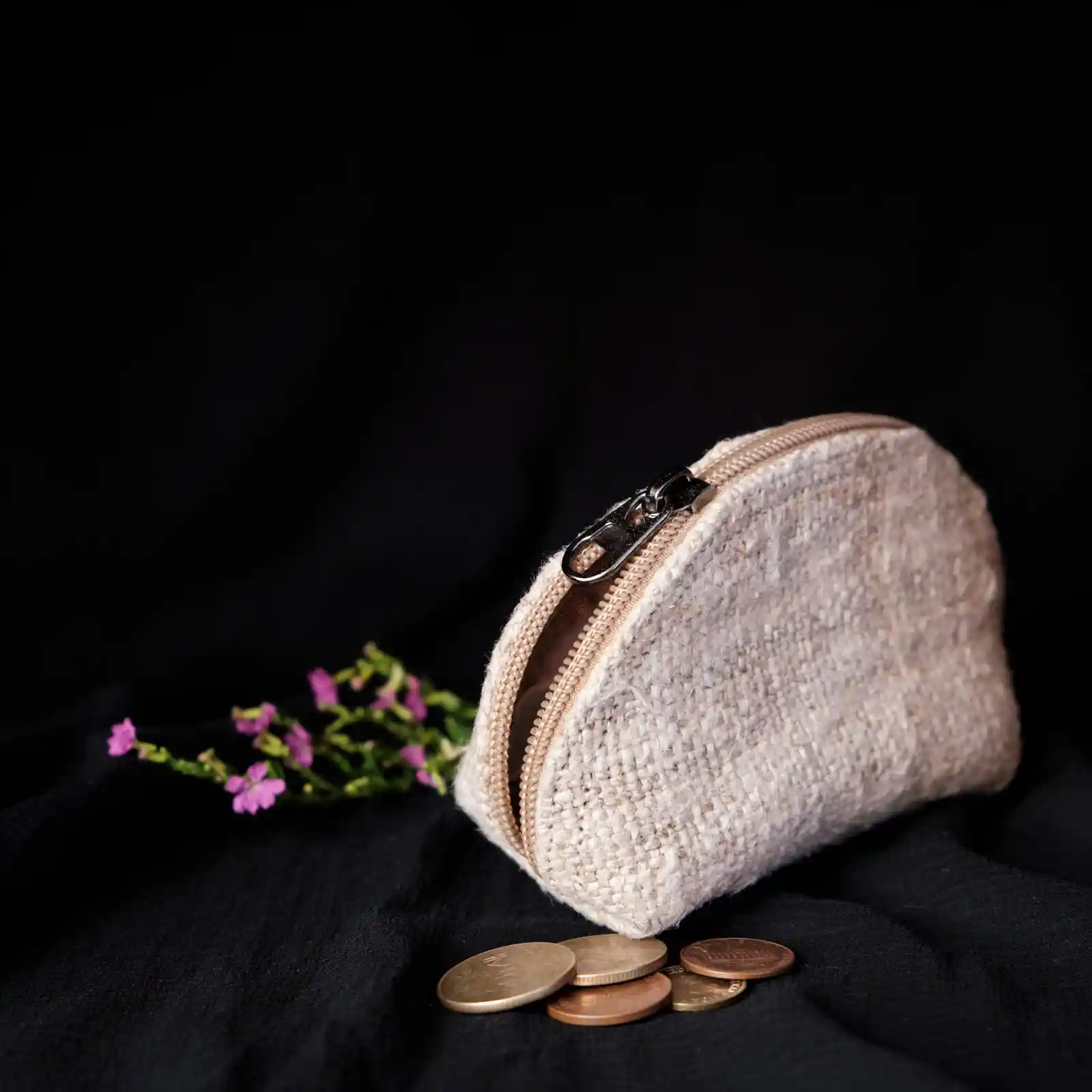 Hemp House All Natural Hemp Coin Purse (M) on itsHemp