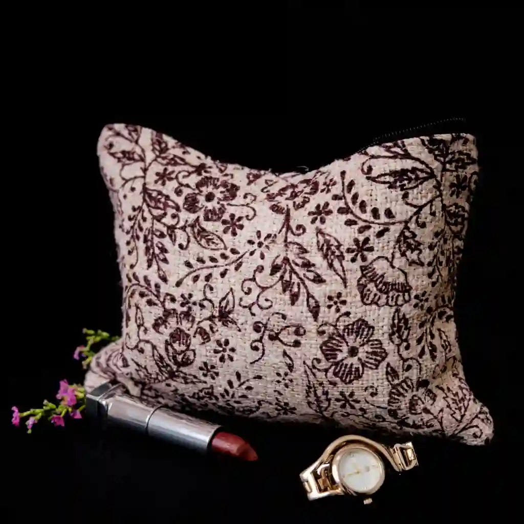 Hemp House All Natural Hemp Pouch (S) on itsHemp