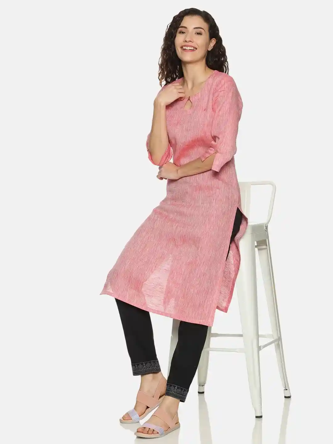 Ecentric Women’s lounge wear top on itsHemp