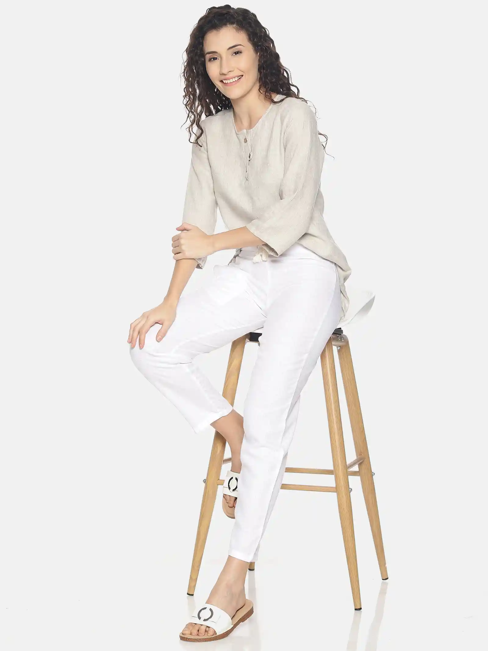 EC048050_1 Ecentric Women’s lounge wear top on itsHemp