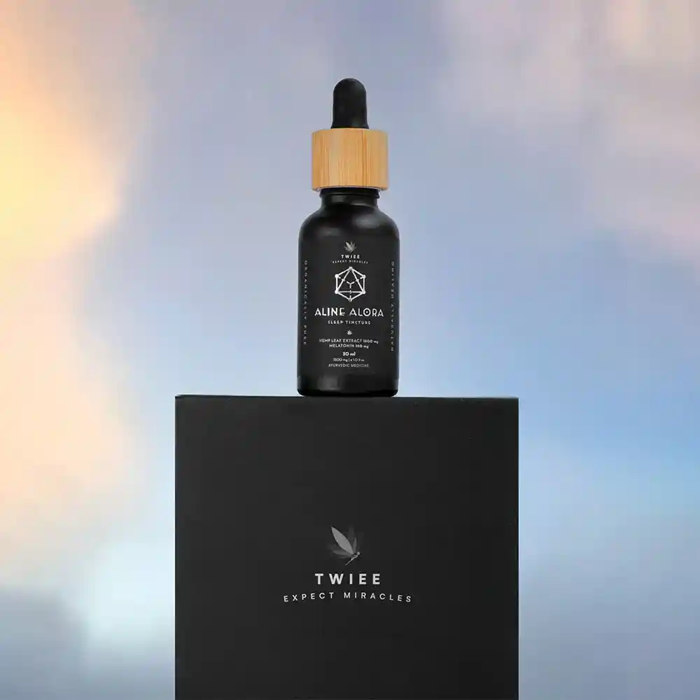 Twiee Alora Sleep Tincture with Hemp leaf Extract(1500mg) and Melatonin(180mg), 30ml on itsHemp