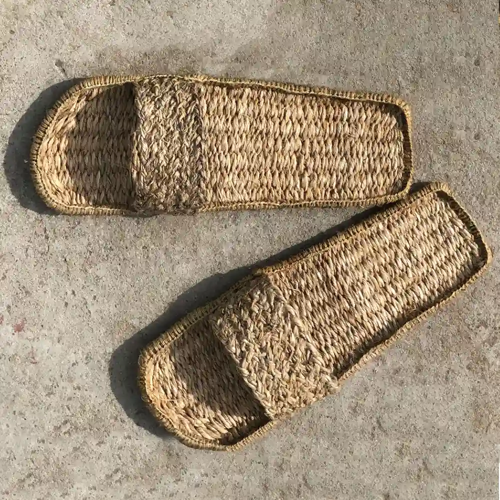 The Humane Collective Pulla Hemp Slippers on itshemp