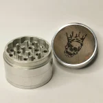 Leaf Glass Skull King Grinder on itshemp.in