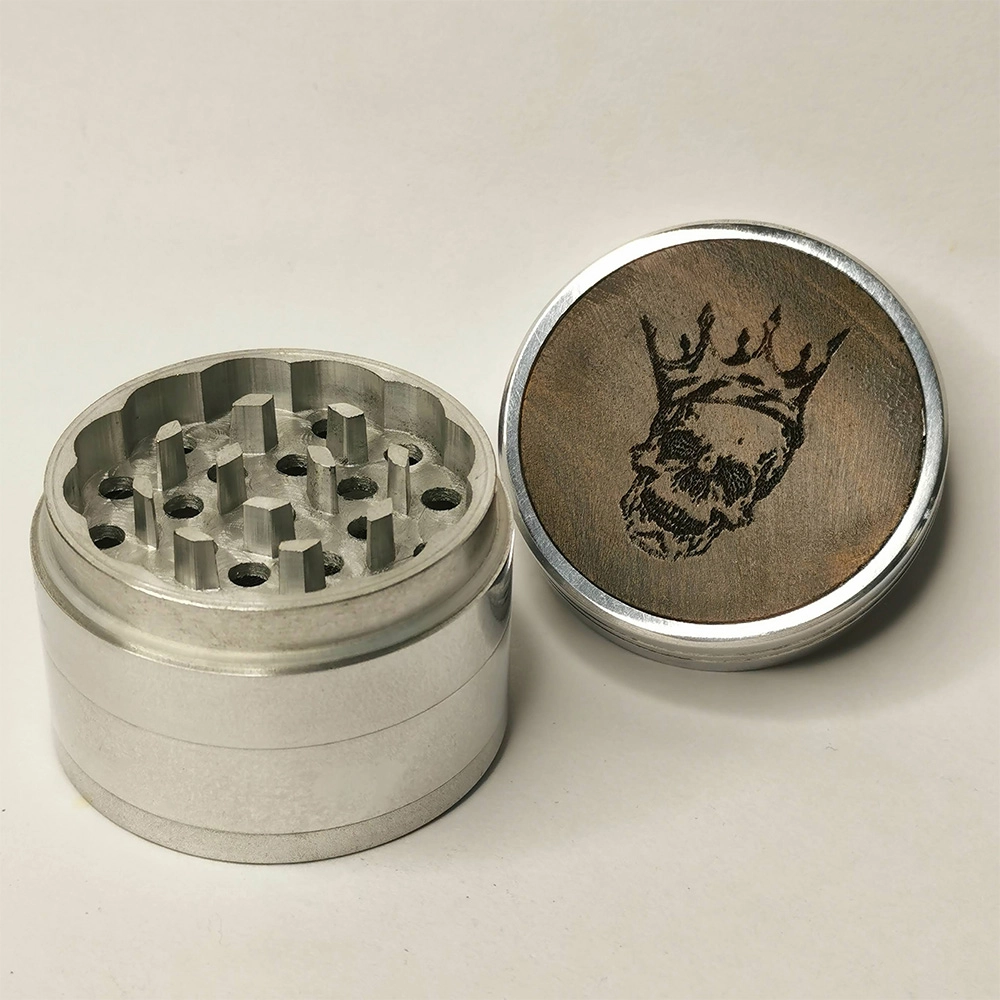 Leaf Glass Skull King Grinder on itshemp.in