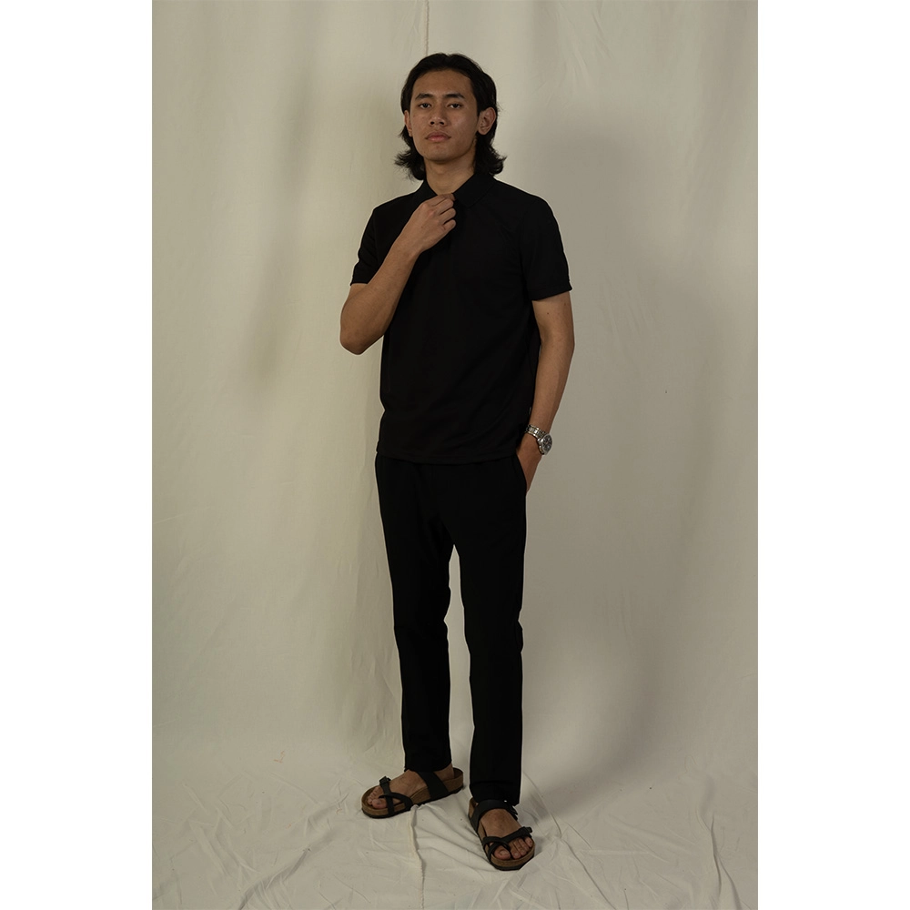 Hemis Textured Zipper Polo, Polished Black on itshemp.in