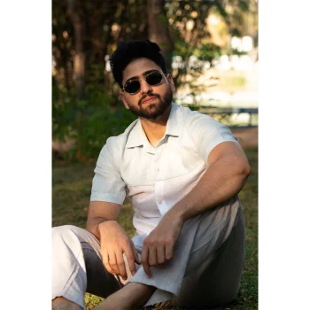 Hemis Cool Water Sun-Shade Linen Shirt on itshemp.in