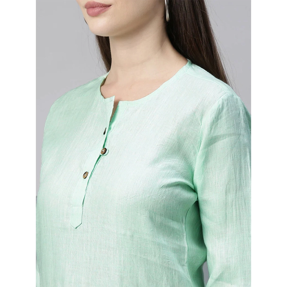 Ecentric Women Pista Green Ultimate Yoga Top - Image 5