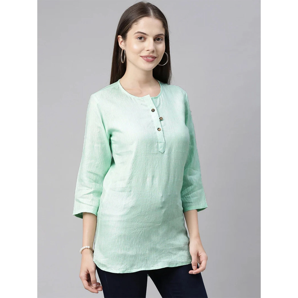 Ecentric Women Pista Green Ultimate Yoga Top - Image 3