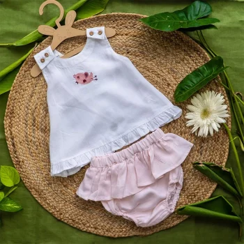 Aranya Lifestyle Pink Frills, (Pink bloomer) on itshemp.in