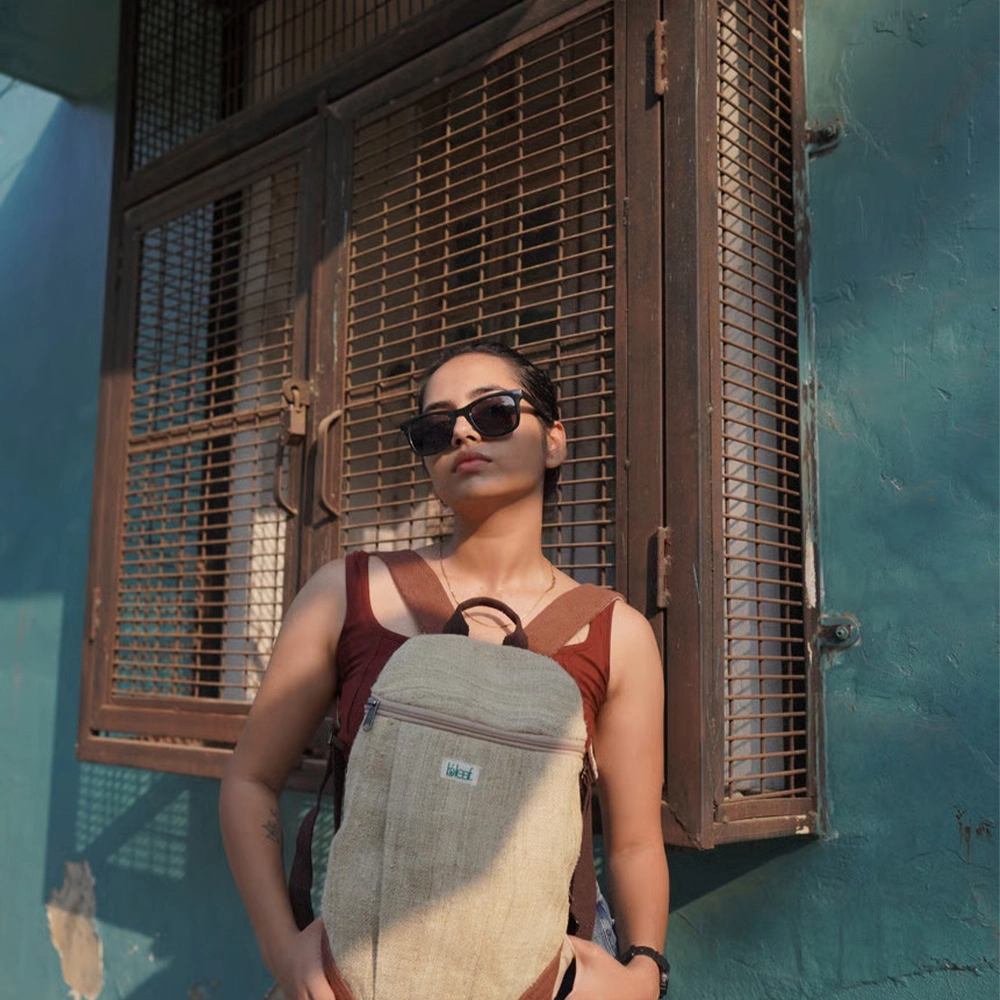B’Leaf Lowkey Pure hemp Compact Essential Bag on ItsHemp